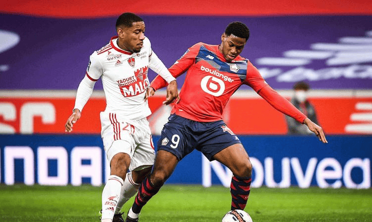 使得双方在 使得双方在