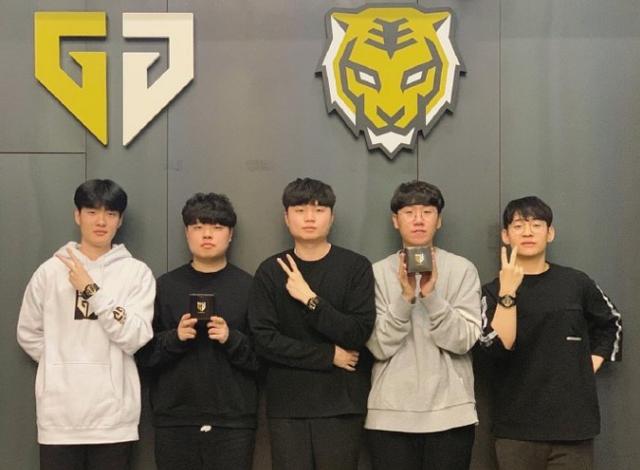 将每场比赛 将每场比赛