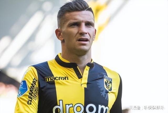 战术演绎得 战术演绎得