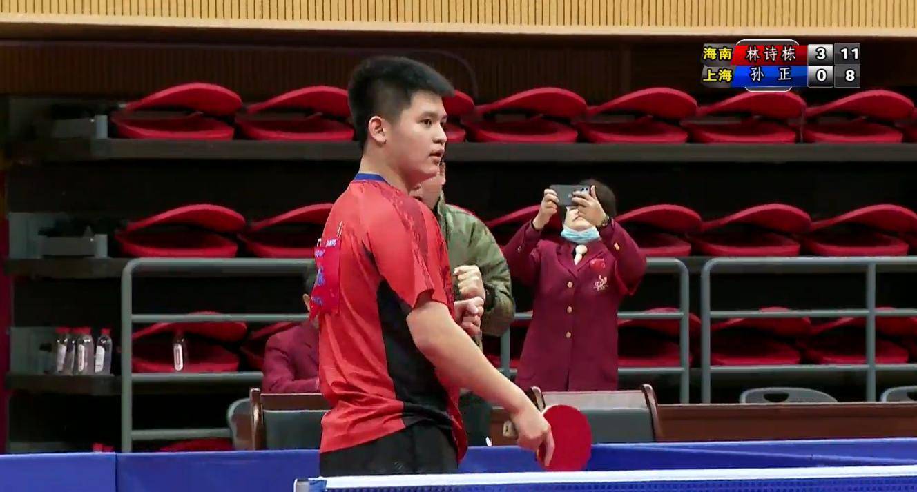 她却用行动 她却用行动