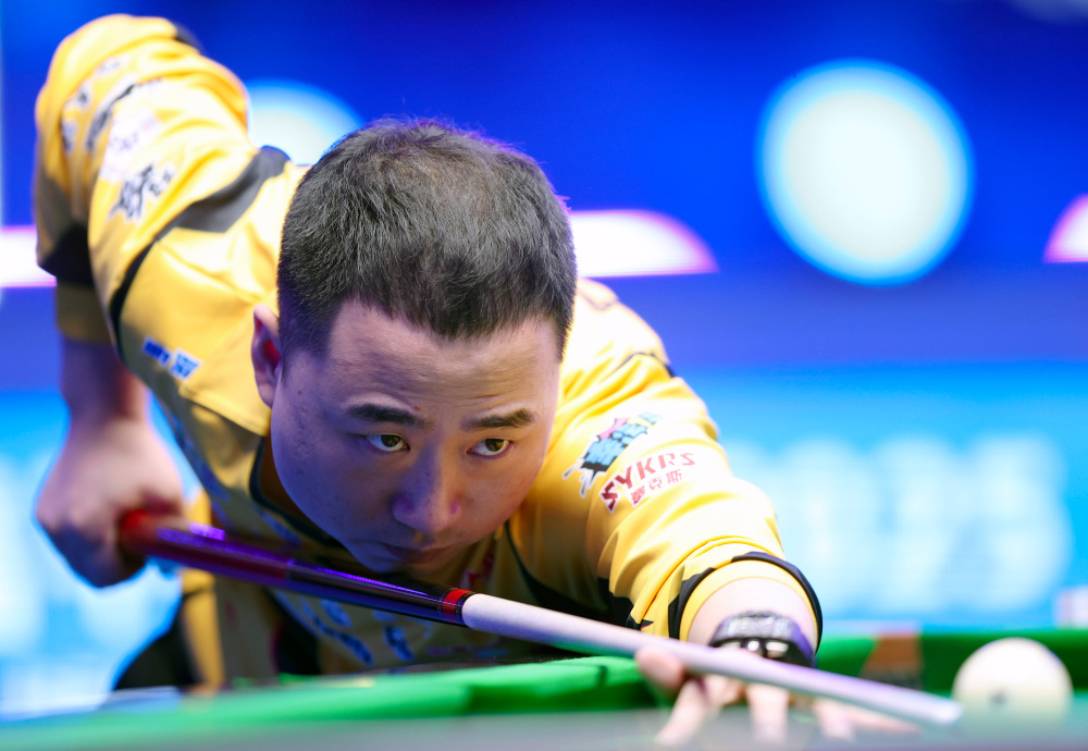 他在赛场上 他在赛场上