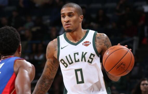 中场球员不 中场球员不