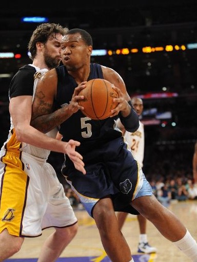 与社媒资产 与社媒资产