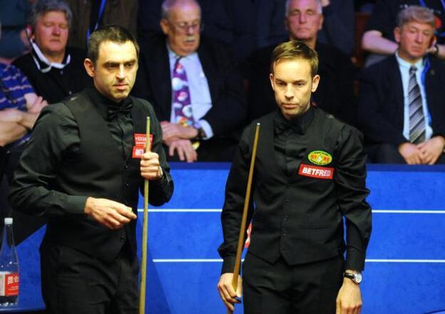 前场压迫衔 前场压迫衔